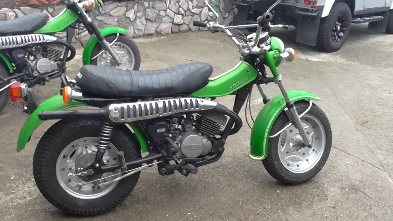 SUZUKI RV125 1973