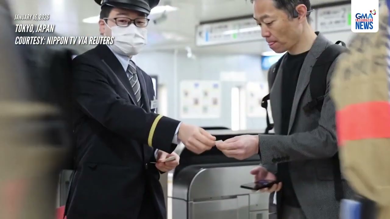 Passengers rescued after power outage halts Tokyo commuter trains | GMA Integrated News