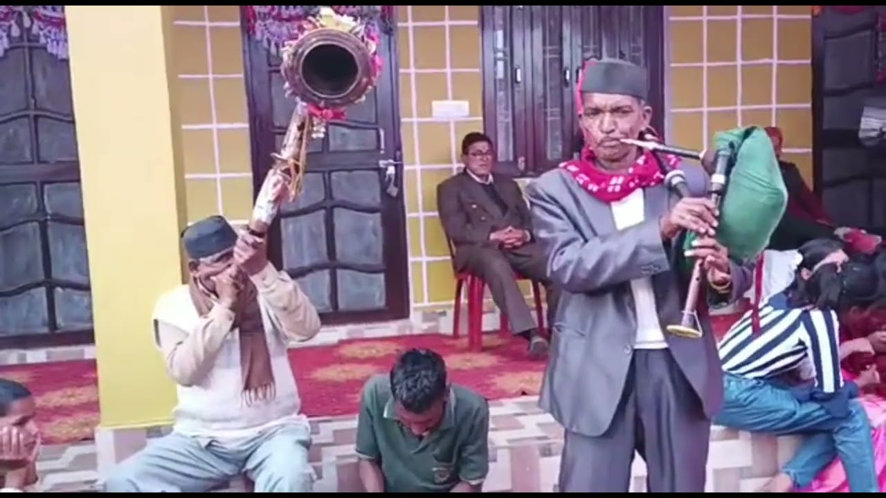 पहाड़ियों की शान पहाड़ी बाजा मशीबीन तूरी की आवाज मेरे इस #ब्लॉग पर