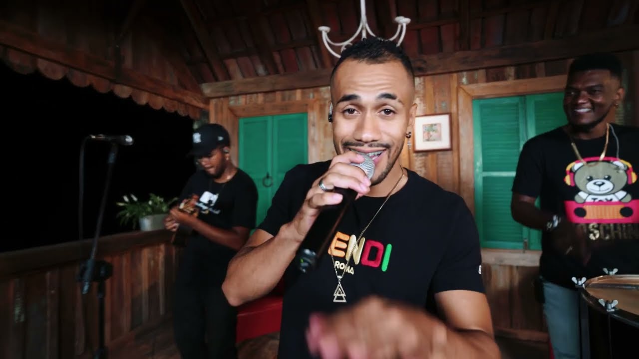 GLORIA GROOVE - A QUEDA (VERS&Atilde;O PAGODE) GRUPO CASO A PARTE