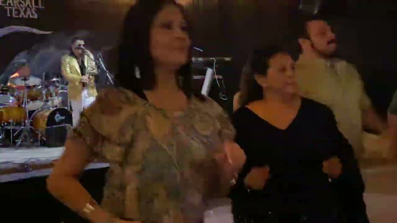 Joe Vic Reyna y Los Kumbacheros at Full Moon Saloon in Pearsall, Texas. 11/28/25. Cumbia