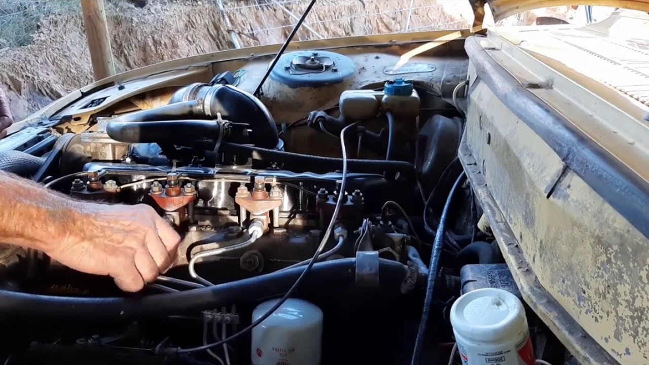 Peugeot 504 XD2 diesel Estate timing adjusting