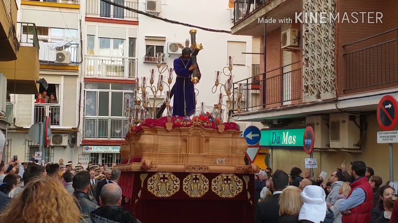 Cristo de la salud mairena del Aljarafe acompañado por San Juan Evangelista triana 2018