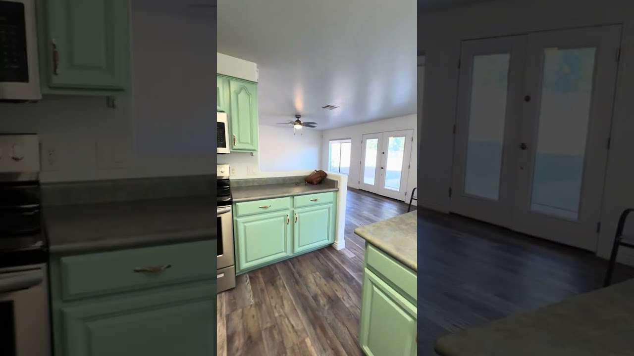 1226 E Wahalla ln