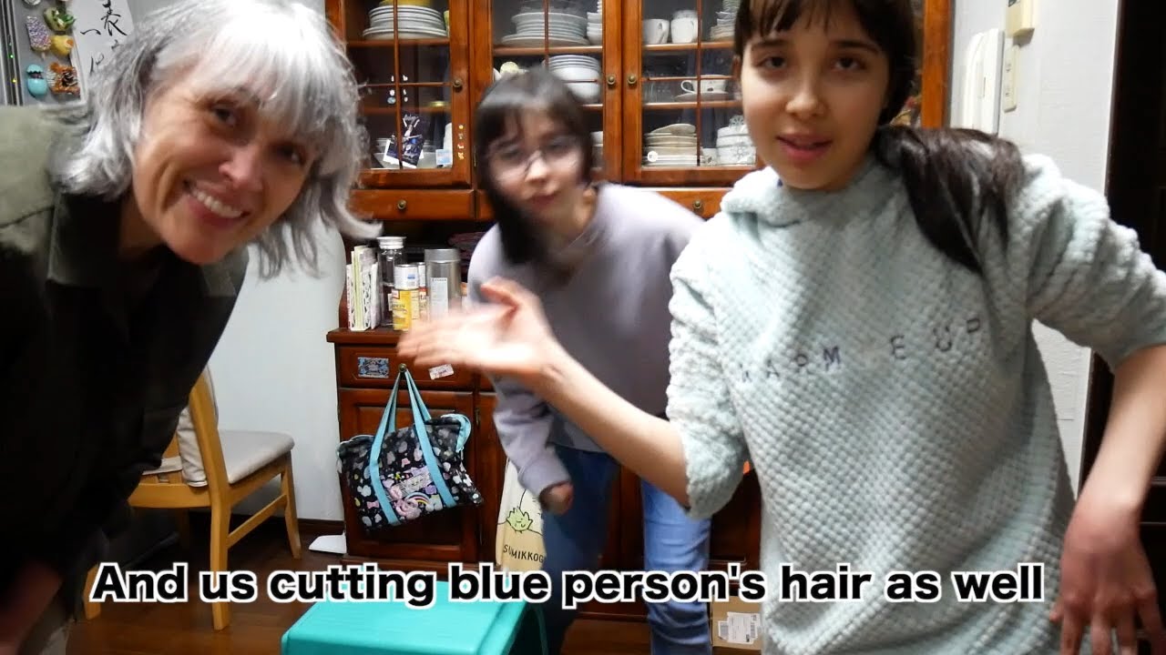 I Let My Mom and Younger Sister Cut My Hair! 妹とmomに髪を切ってもらった結果