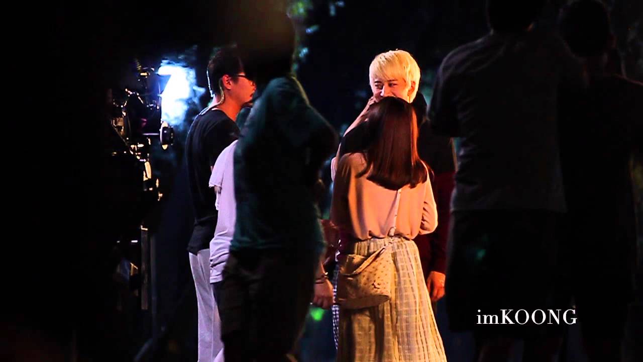 (fancam) AOMike @ filming KISS ME ( heart breaking scenes)