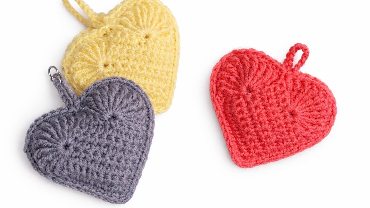 How to crochet for beginners😱!?Cutest heart Keychain🥰Valentine's day gift 🎁 decorations