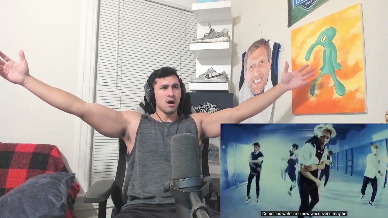 FIRST TIME REACTING TO - Stray Kids 