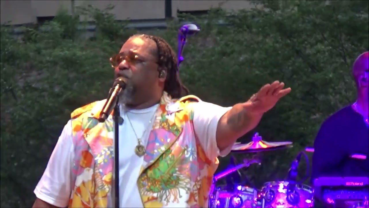 DAVE HOLLISTER - KEEP ON LOVIN -  LIVE AT LOCK 3