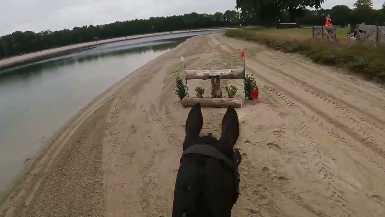 Eventing cross, Ronostrand 27-09-2025, klasse M. Fenna met Madirmie