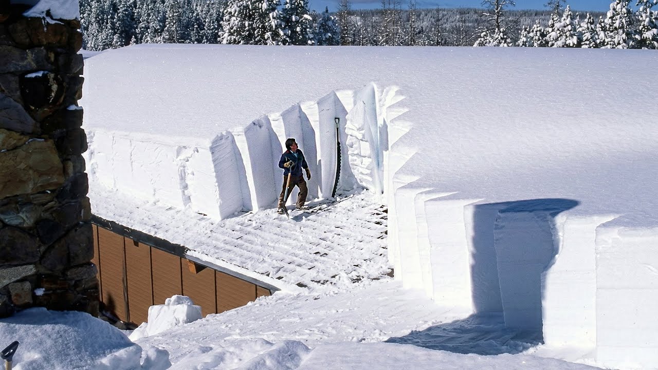 Idiot Snow Removal: Massive Roof Avalanche | Extreme Dangerous Plow Truck Fails #12