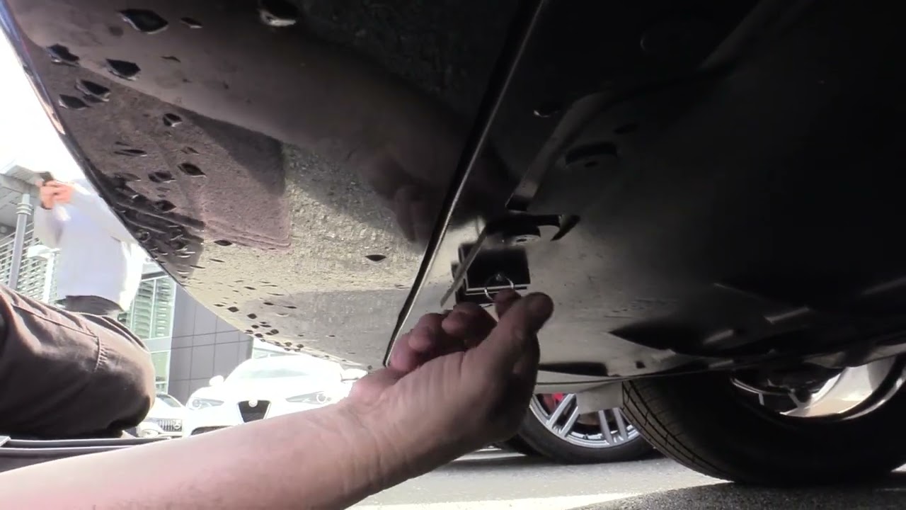 Installation Video 2022-2023 Maserati Levante Modena