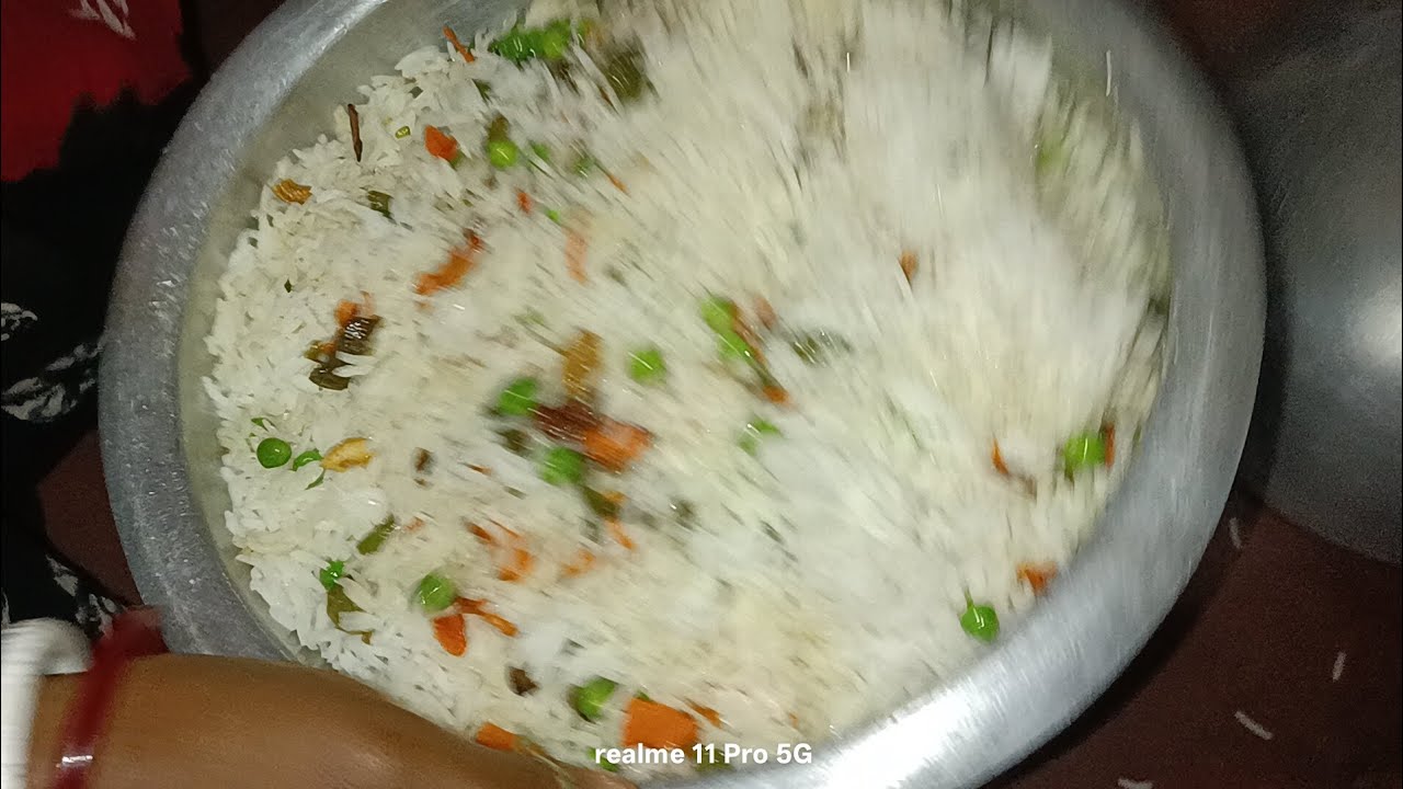 আজকে ঘরোয়া ফ্রাইড রাইস রান্না করা হলো #youtube #yt #friedrice #cooking #kitchen 