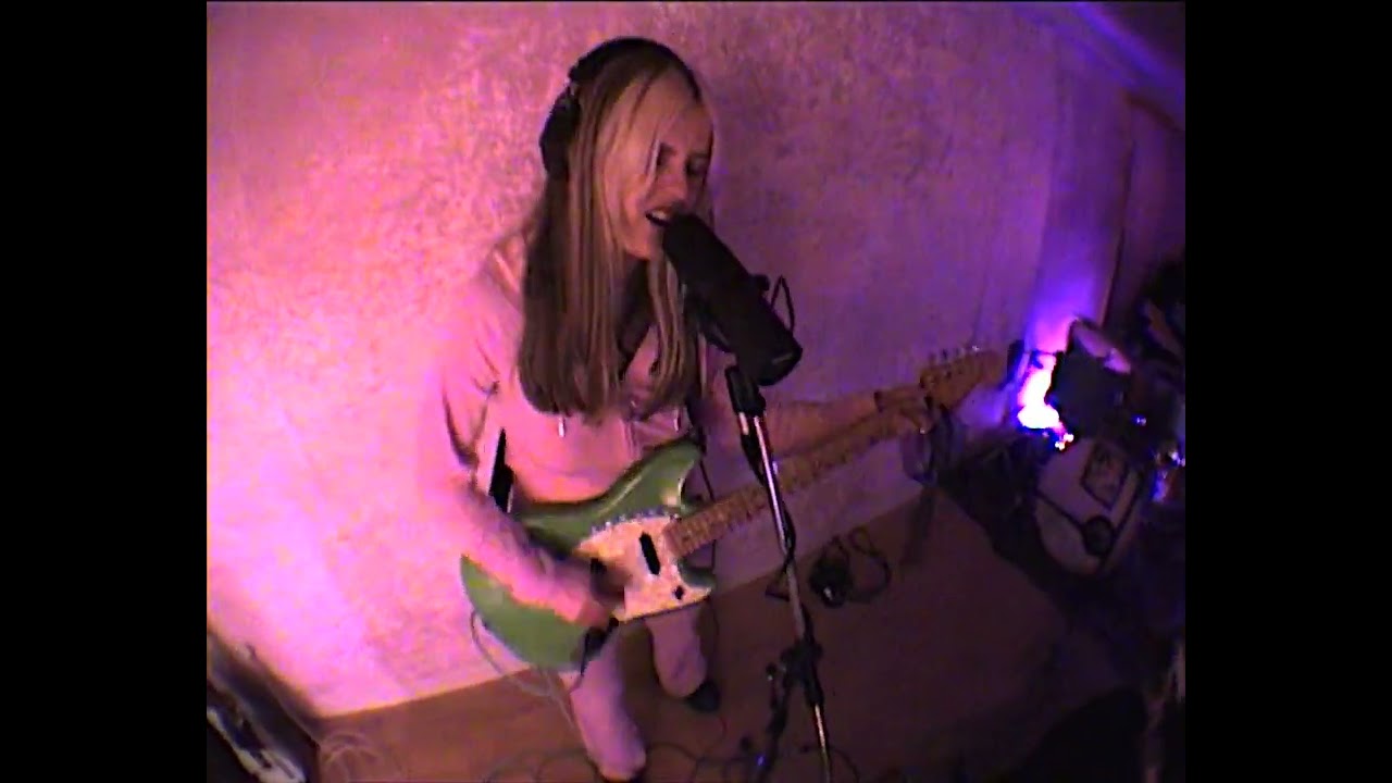 ugly ozo- madonna (LIVE at REX Studio)