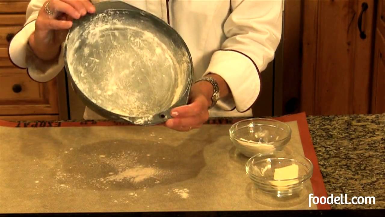 Buttering and Flouring a Cake Pan