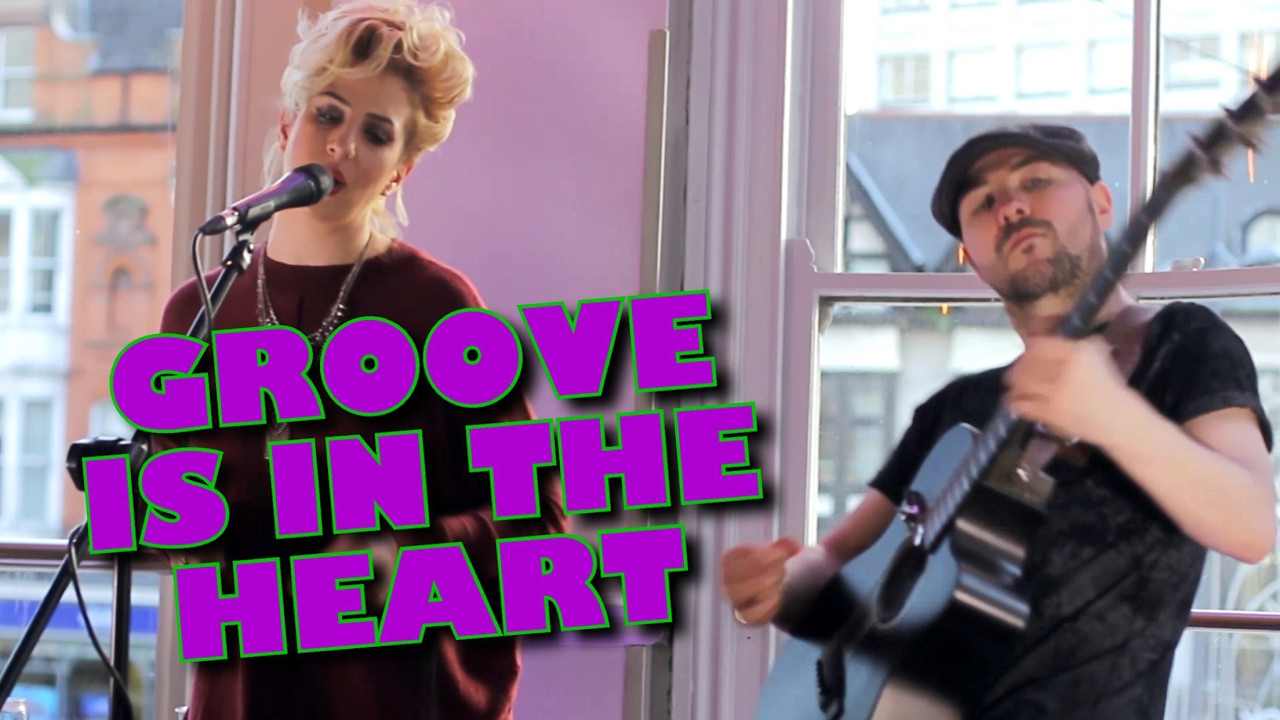 'Groove Is In The Heart' Acoustic, Megan Reece wit