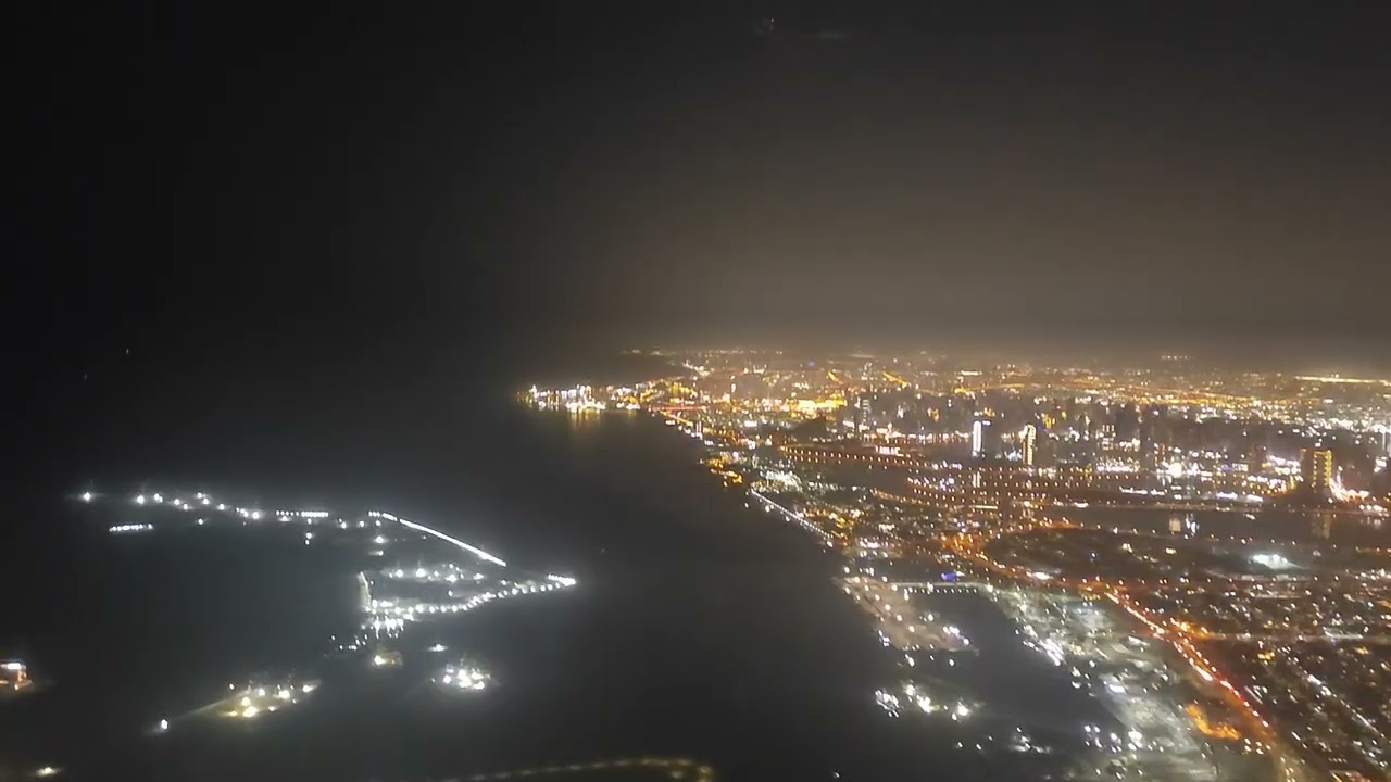 Life is so beautiful ❤️ view Earth 🌎🌍 from the skies 😍 flying in the night 