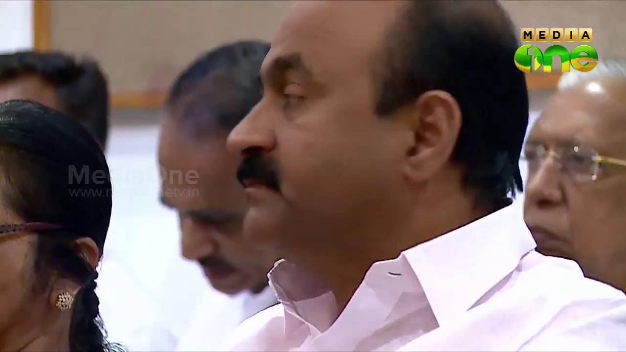 K Muraleedharan and V D Satheesan turn against Congress leaders
