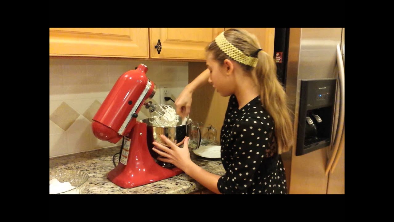 How to make Cream cheese and Strawberry filled Crepes