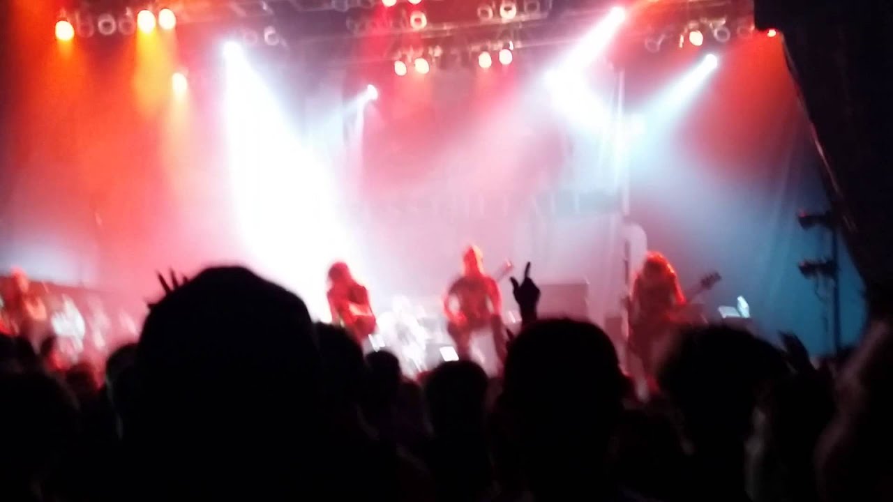 Blessthefall- Carry On live Dallas Texas