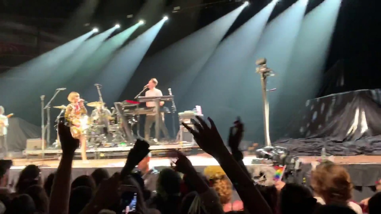 Grace VanderWaal - Clearly (June.08.19 @Amway Center)