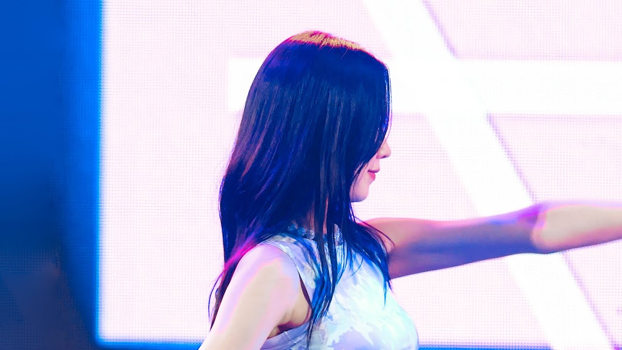 230609 우아 (woo!ah!) 우연 (WOOYEON) - Rollercoaster (롤러코스터) - 화성 뱃놀이 축제 - 화성 전곡항 [직캠 / FANCAM] [4K 60p]