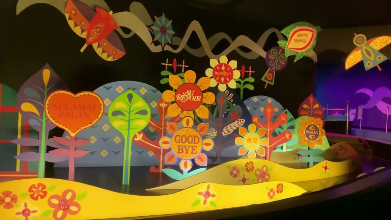 HKDL it's a small world