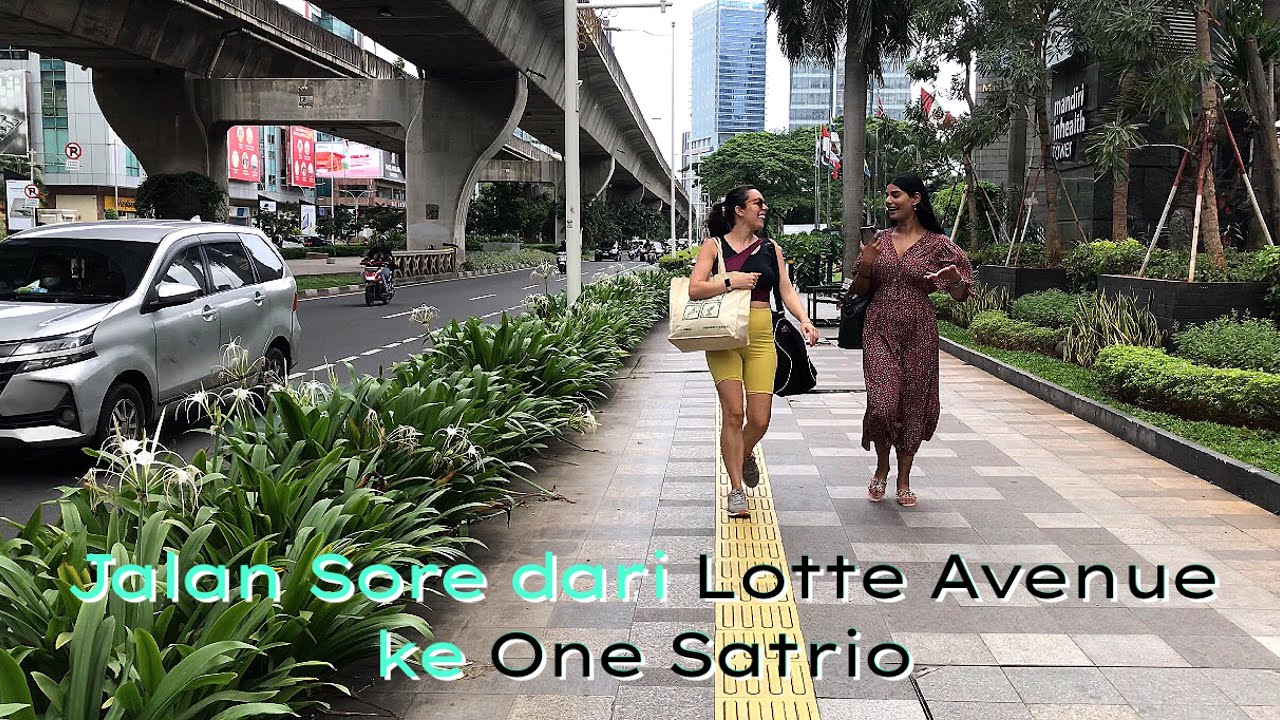 Walking from Lotte Avenue to One Satrio On Weekend | Jalan Dokter Satrio Jakarta Indonesia