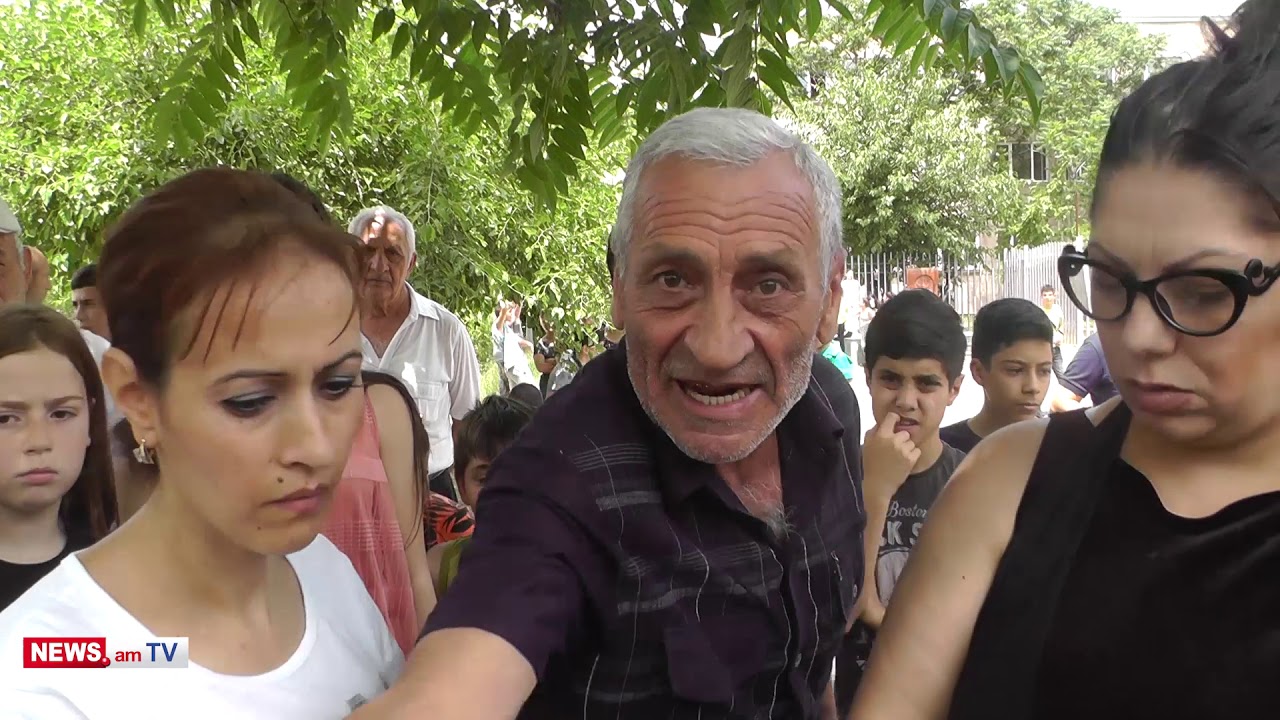 Բլեյանը թող ձեռքերը հեռու պահի մեր դպրոցից. բողոքի ակցիա 181 հիմնական դպրոցում