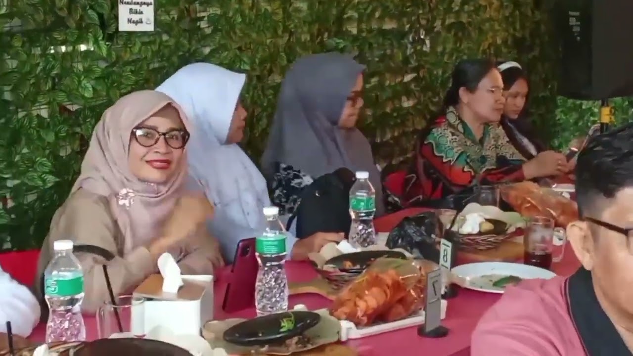 Panglima cafe alumni SMP 20/87 