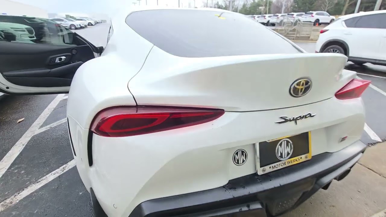 2021 Toyota Supra 3.0 Premium Walk Around / Start up