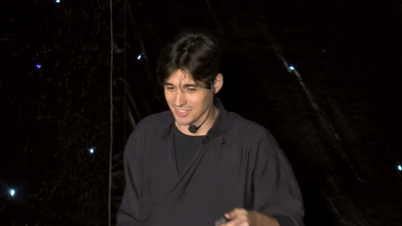 Challenge Conformity | Robin Mahieux | TEDxFPTUniversityHCMC