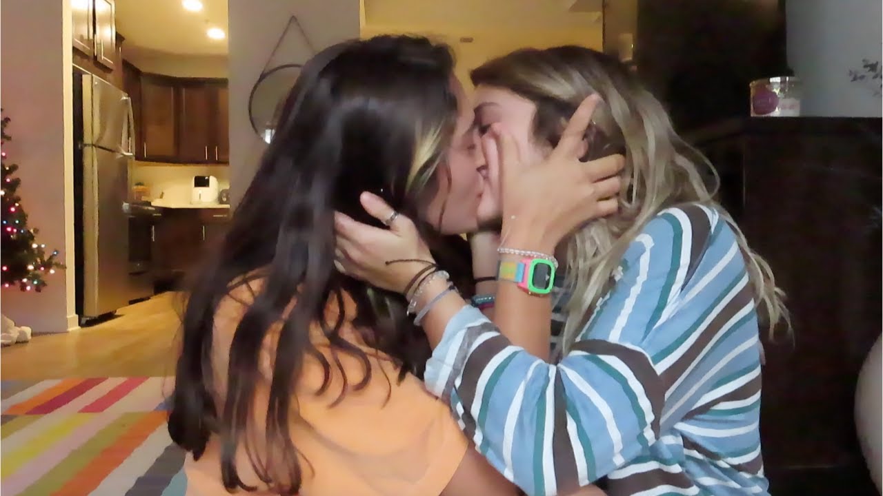 CANDY KISS CHALLENGE!!