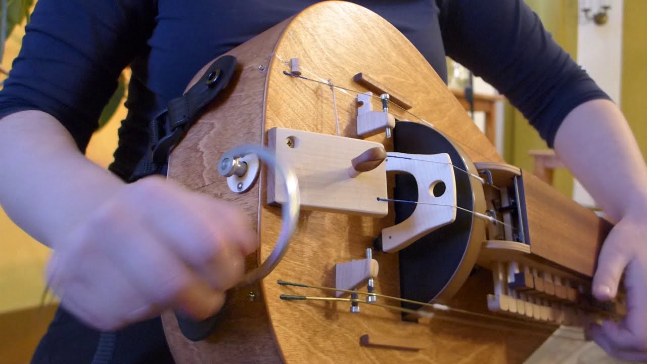 La Sansonette by Dominique Forges played and arranged by Malwina Paszek / Catnip B Hurdy-Gurdy demo