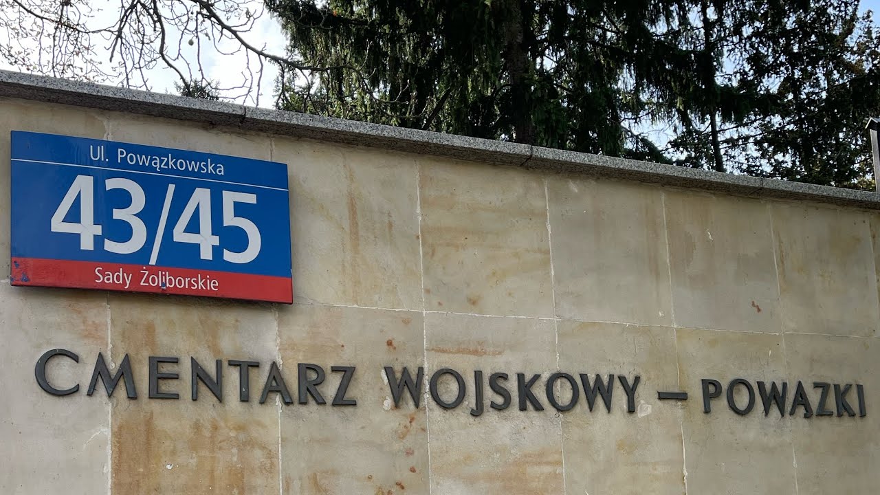 Cmentarz Wojskowy Powązki w Warszawie.