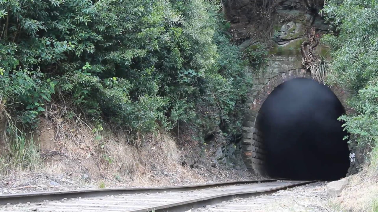 La 820 saliendo del túnel Chivilingo
