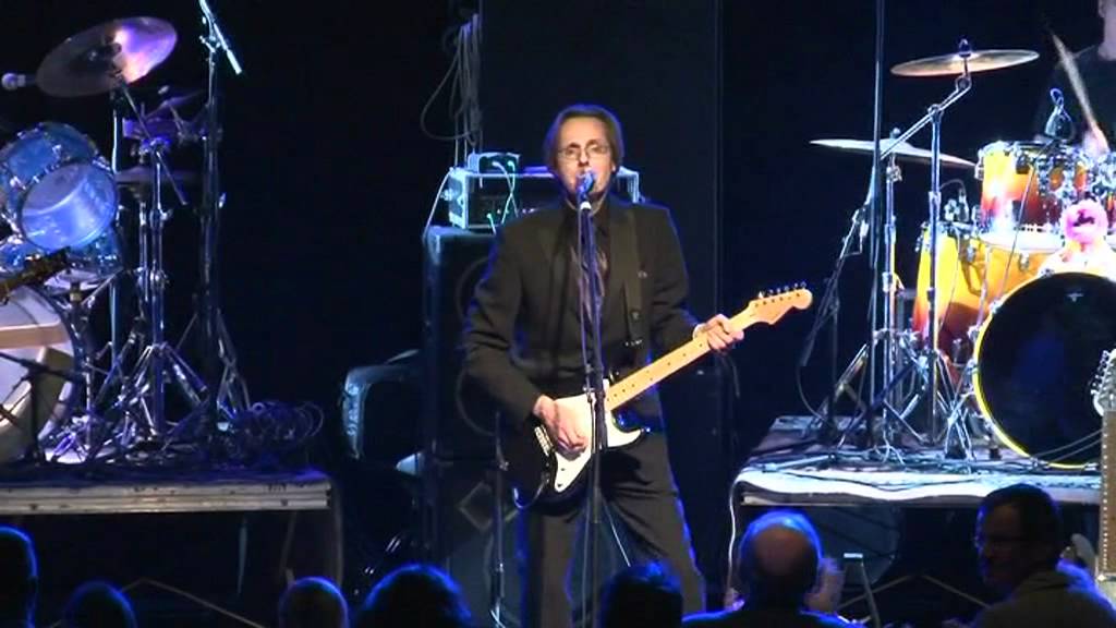 MOJO RUNNIN' live - Rebel, Rebel (David Bowie Cover)