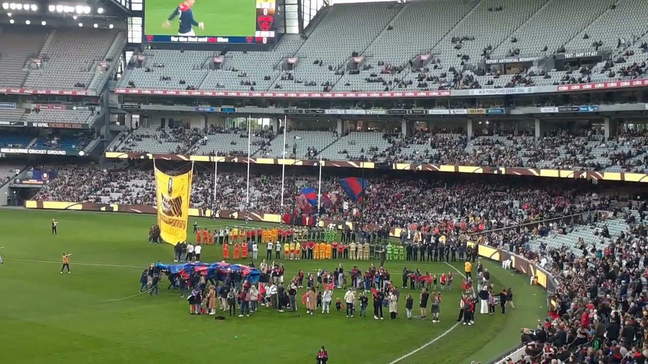 Hawthorn Hawks vs Melbourne Demons | Team Entrances | 13 May 2023