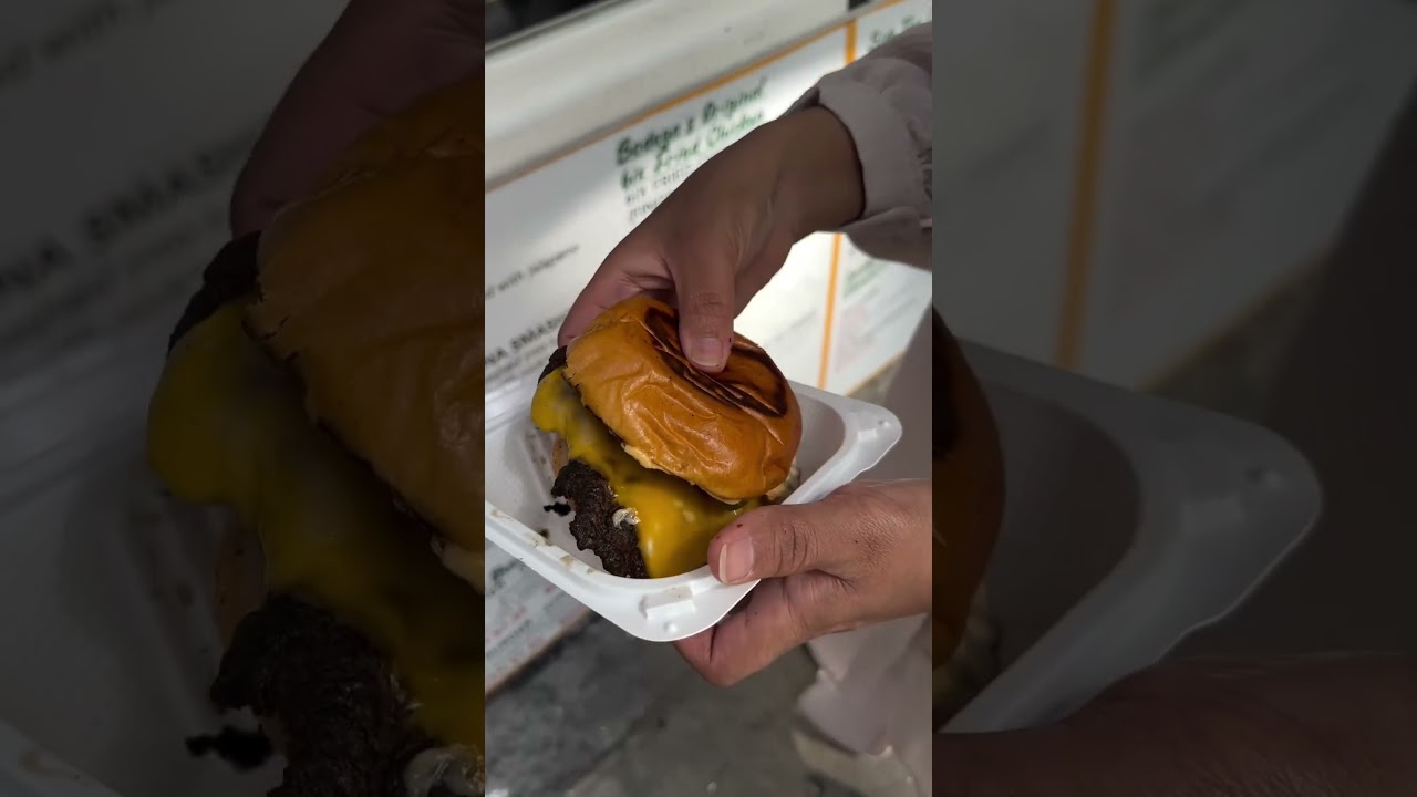 New Halal spot in downtown Toronto. Open very late and right near Yonge & Dundas Sq.