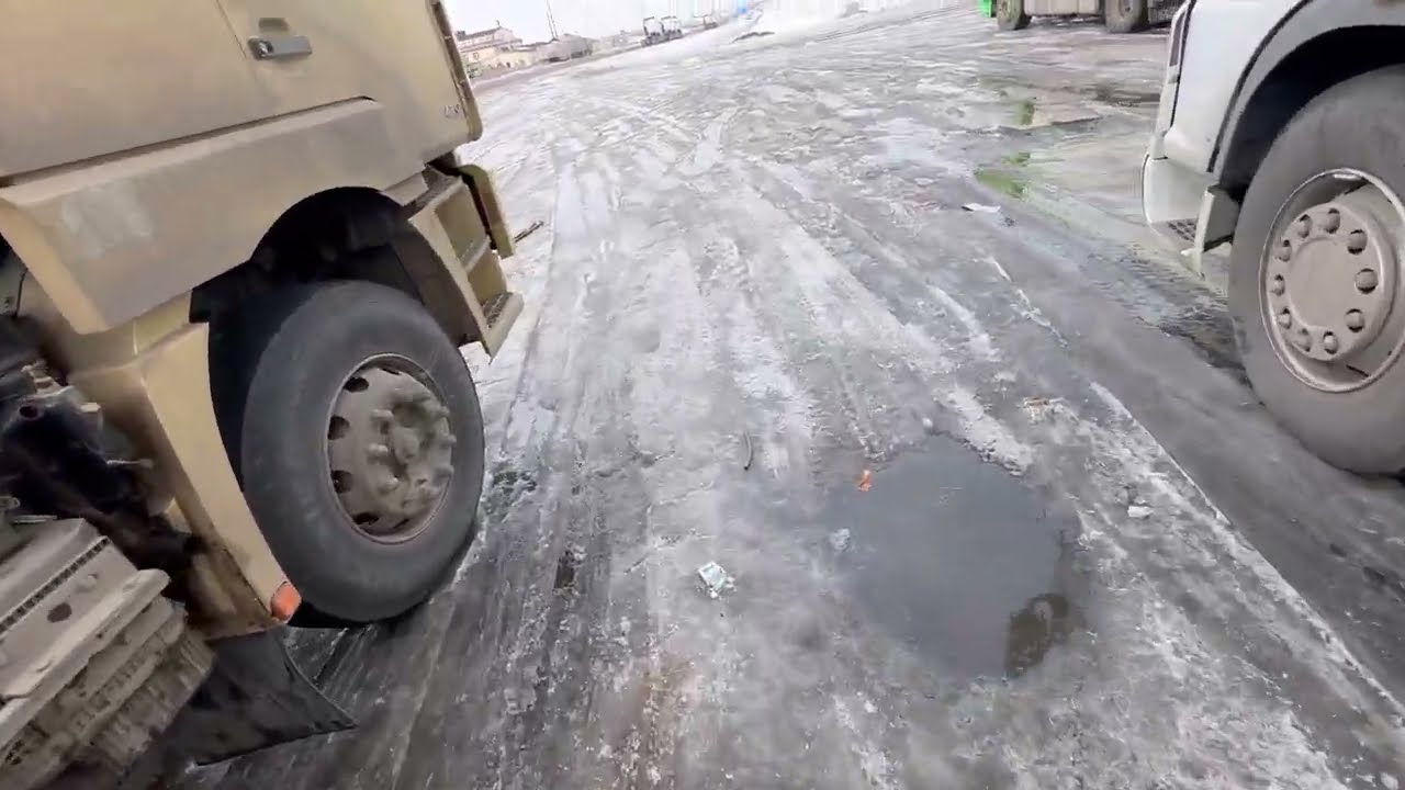 Зачем закрыли дорогу? Помощь коллеги 