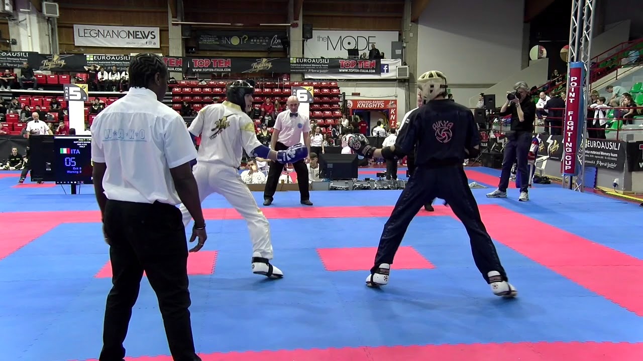 Davide Guffanti v Roberto Guiducci 1  Pointfighting Cup 2018