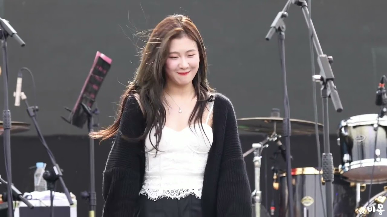백예린𝐘𝐞𝐫𝐢𝐧 𝐁𝐚𝐞𝐤 - 𝐂𝐡𝐚𝐦𝐩𝐚𝐠𝐧𝐞 𝐒𝐮𝐩𝐞𝐫𝐧𝐨𝐯𝐚 𝐂𝐨𝐯𝐞𝐫 [렛츠락페스티벌]