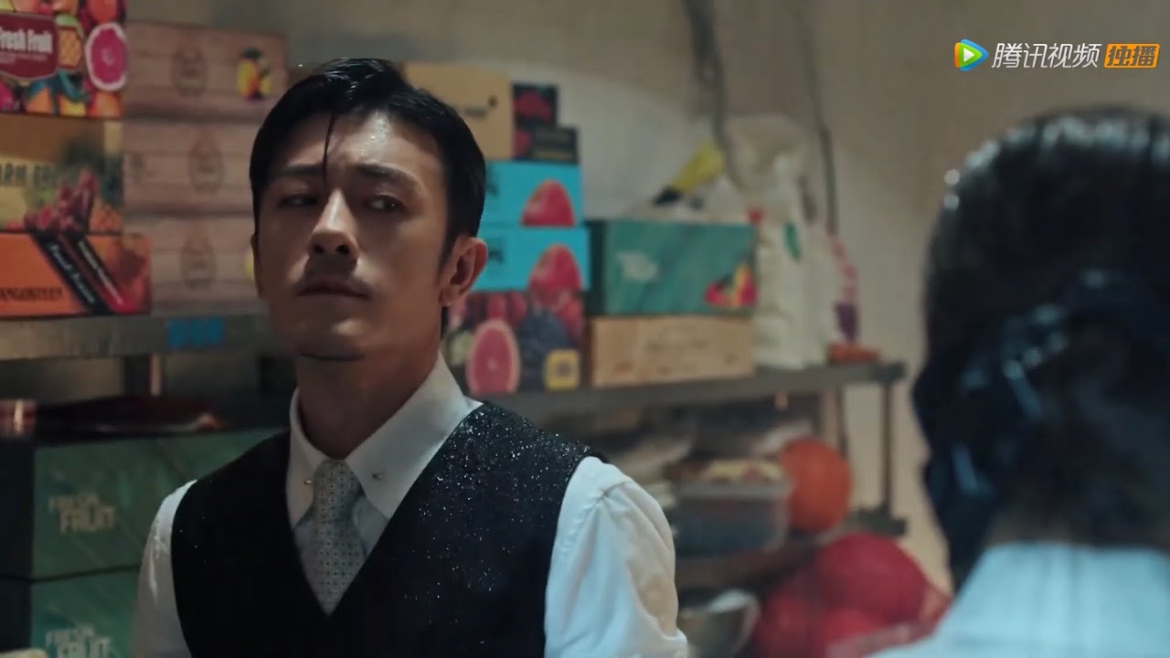 Dating in the kitchen 我，喜欢你 EP1：The lady chef pour water on The CEO on their first met?!