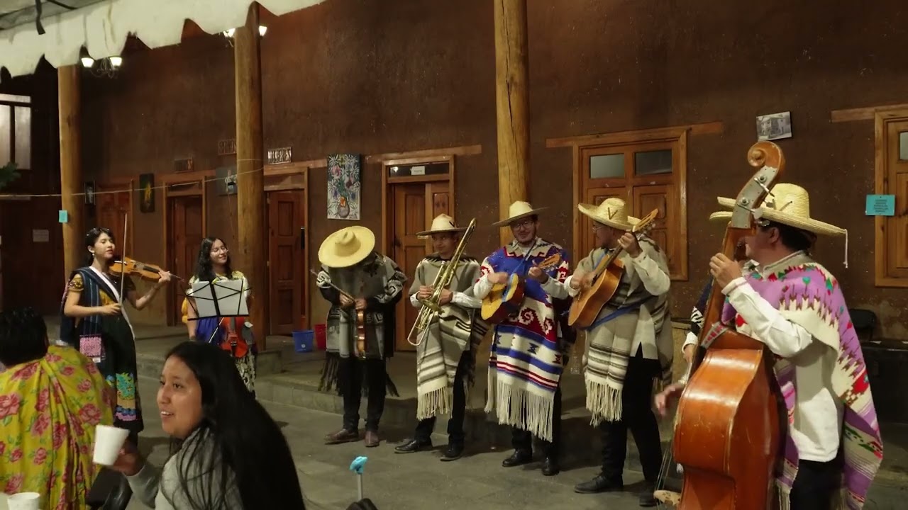 Yunuencita: La Pirekua que Canta al Corazón Purépecha ❤️
