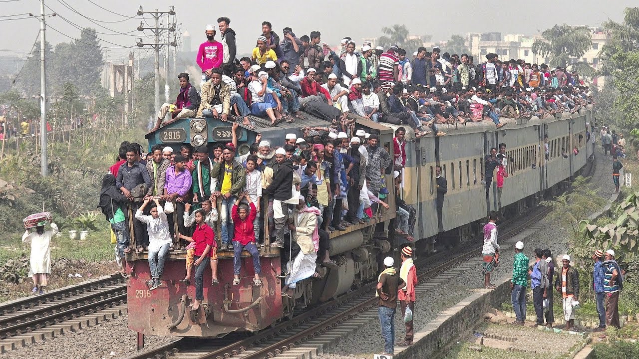 Most Overcrowded Train In the world- Bangladesh Railway