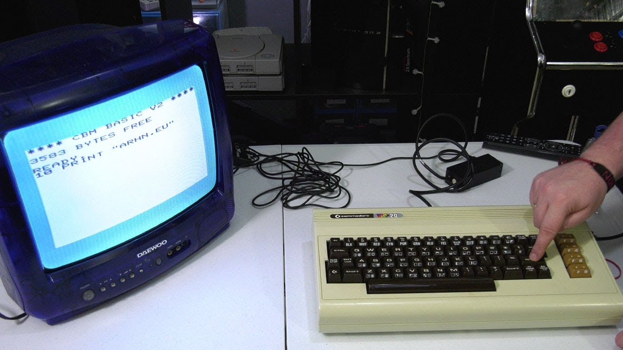 Commodore VIC-20 - Pierwszy kontakt