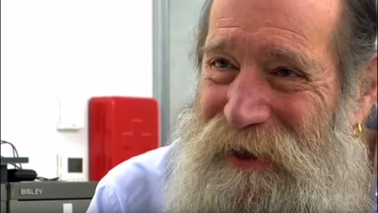 Lawrence Weiner – Studio Visit | TateShots
