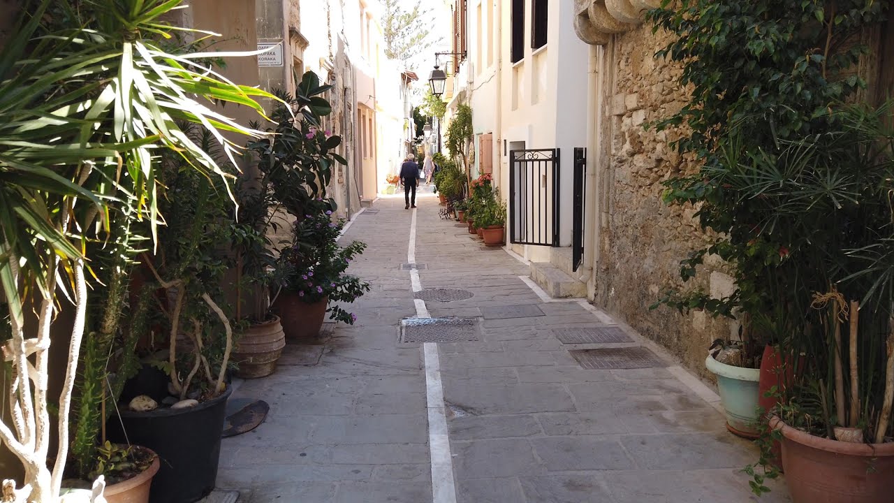 2025-Sep-30 Walking through the Old Town of Rethymnon