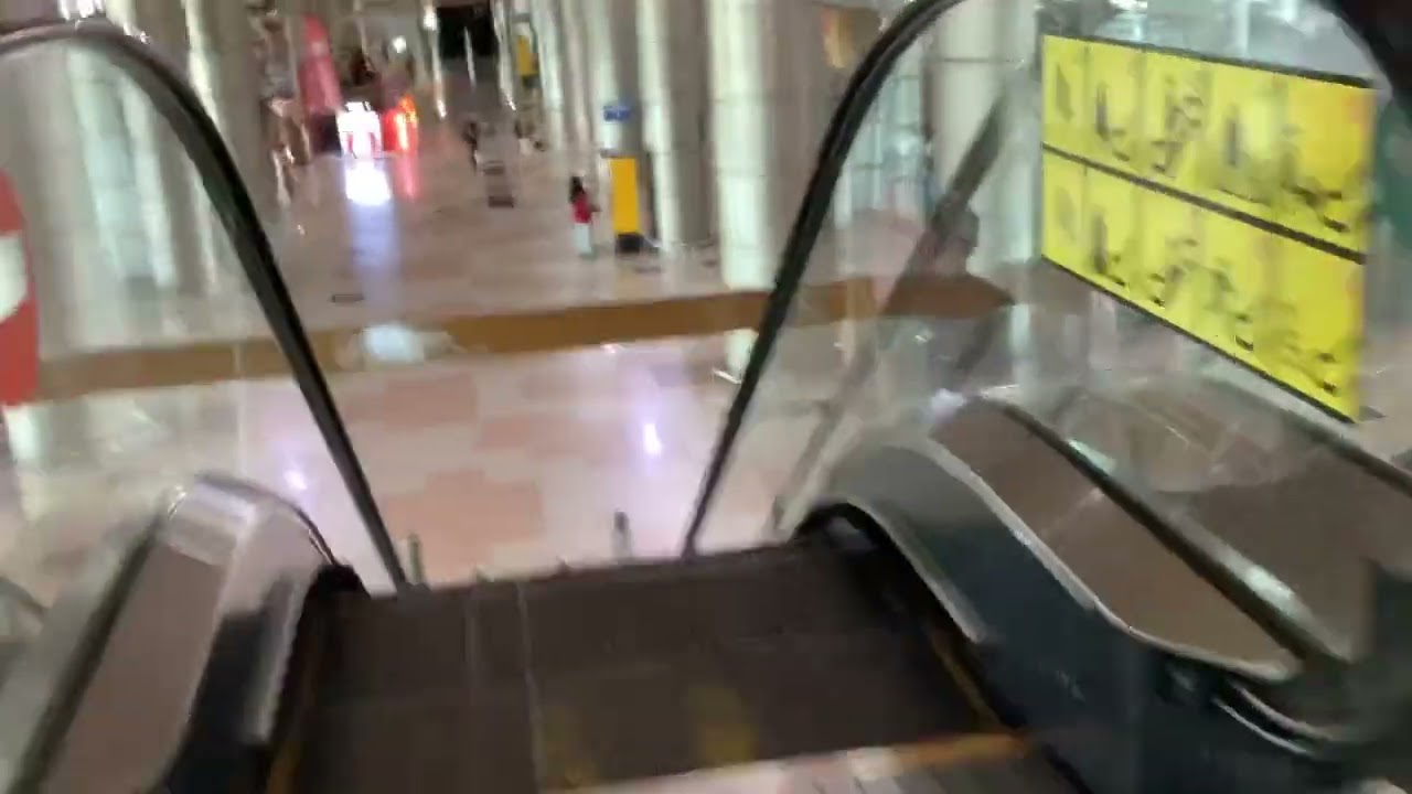 Kuching international airport longer escalator 