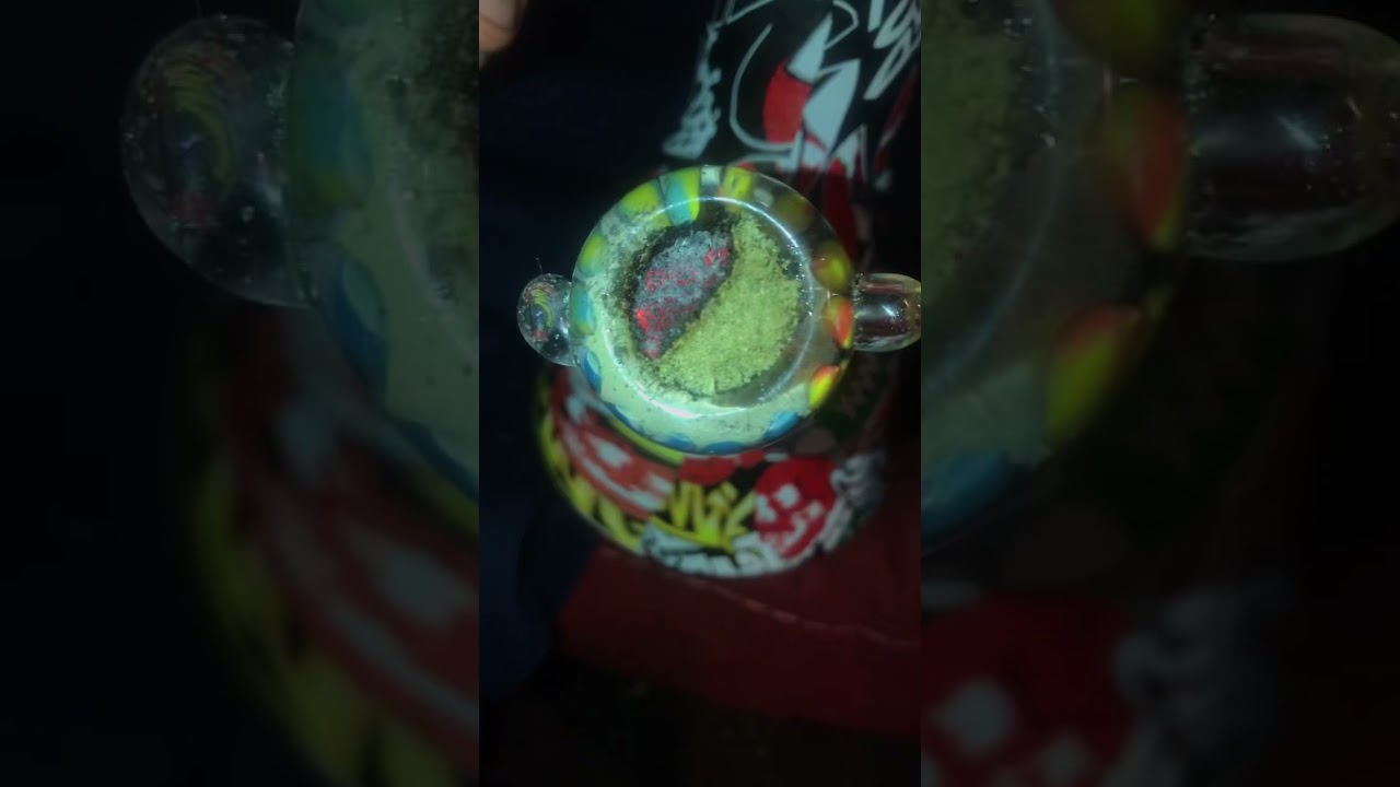 Kief and Dab bong rips